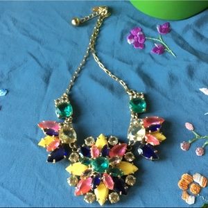 💗🌼Kate Spade Kaleidoscope Flower Necklace🌼💗